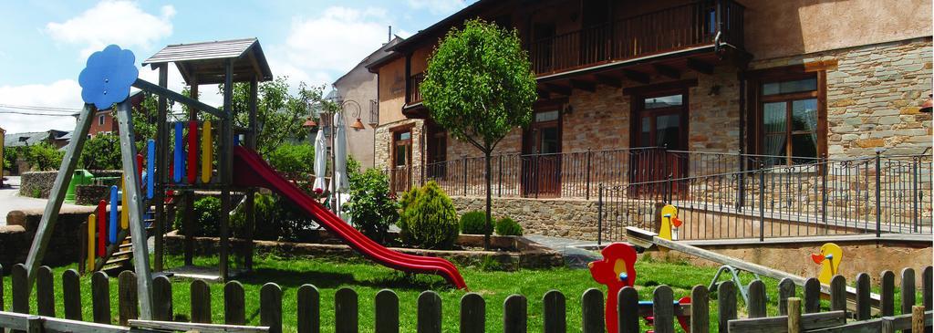 Las Fontaninas Noceda del Bierzo Luaran gambar